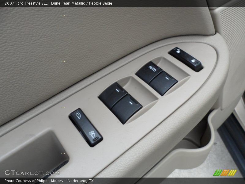 Dune Pearl Metallic / Pebble Beige 2007 Ford Freestyle SEL