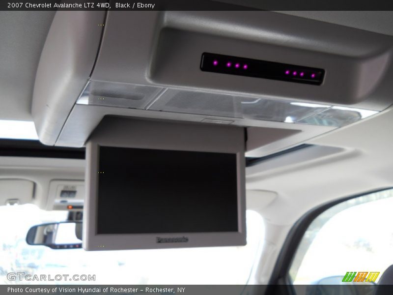 Black / Ebony 2007 Chevrolet Avalanche LTZ 4WD