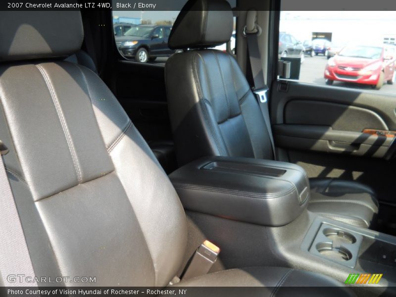 Black / Ebony 2007 Chevrolet Avalanche LTZ 4WD