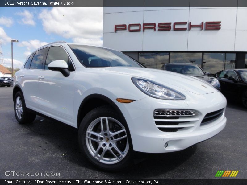 Front 3/4 View of 2012 Cayenne 