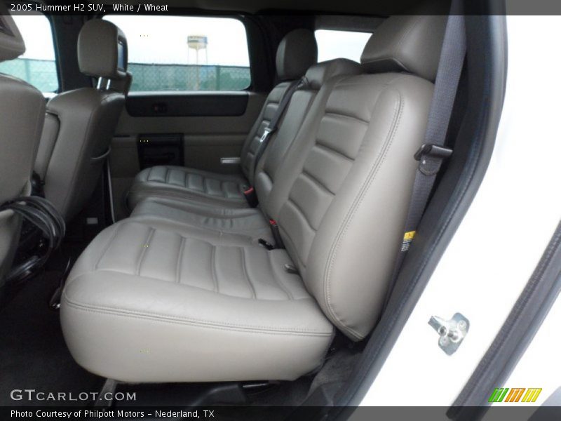 White / Wheat 2005 Hummer H2 SUV