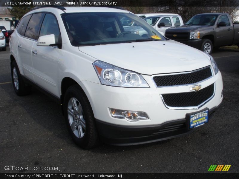 White / Dark Gray/Light Gray 2011 Chevrolet Traverse LT AWD