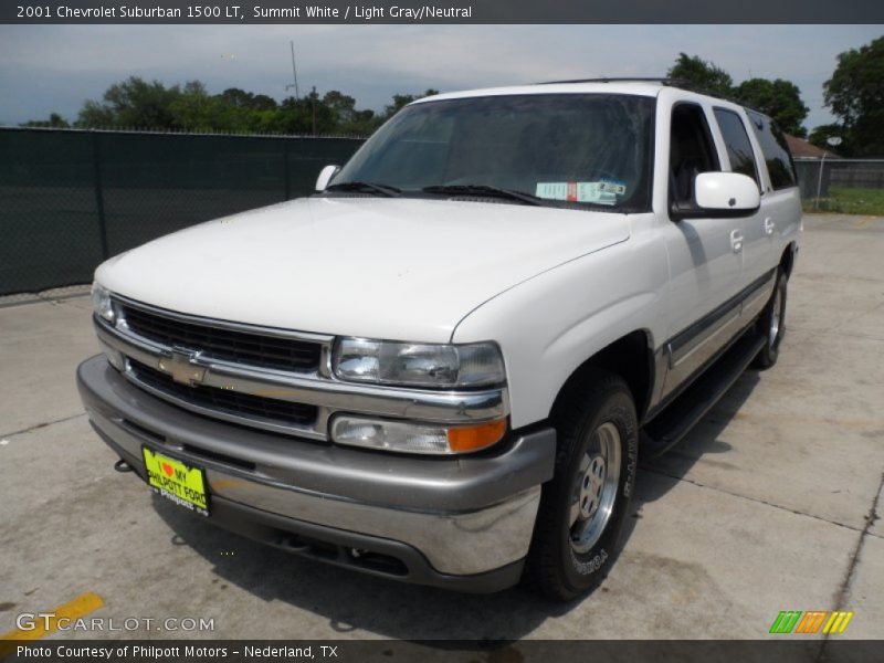 Summit White / Light Gray/Neutral 2001 Chevrolet Suburban 1500 LT