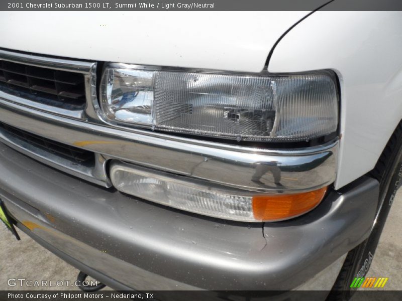 Summit White / Light Gray/Neutral 2001 Chevrolet Suburban 1500 LT