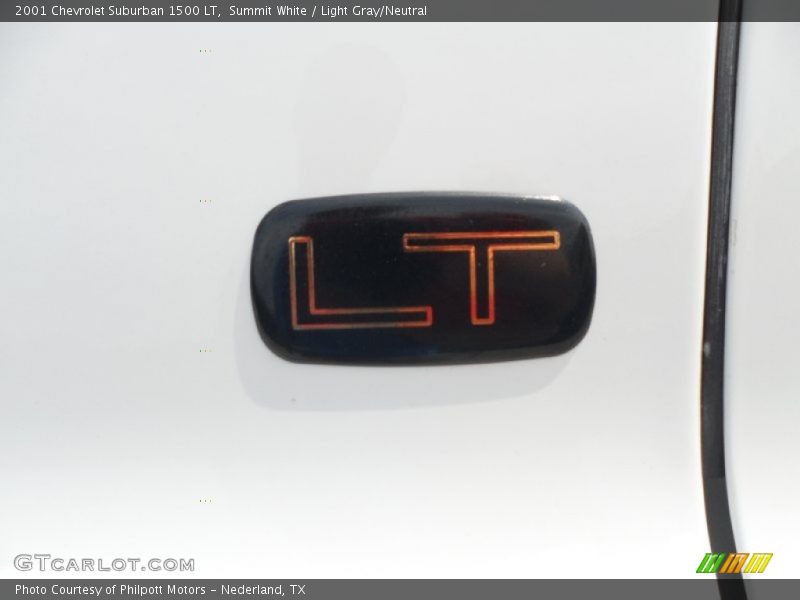 Summit White / Light Gray/Neutral 2001 Chevrolet Suburban 1500 LT