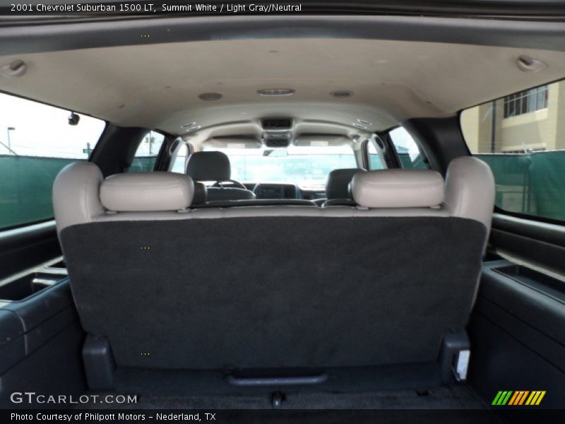 Summit White / Light Gray/Neutral 2001 Chevrolet Suburban 1500 LT