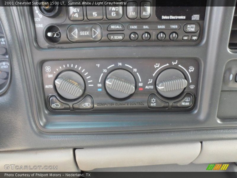 Summit White / Light Gray/Neutral 2001 Chevrolet Suburban 1500 LT