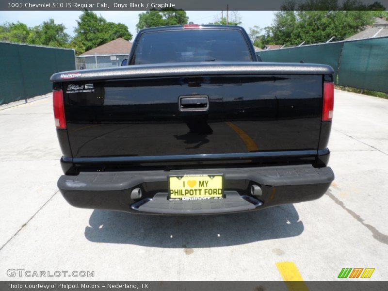 Onyx Black / Graphite 2001 Chevrolet S10 LS Regular Cab