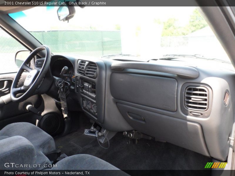 Onyx Black / Graphite 2001 Chevrolet S10 LS Regular Cab