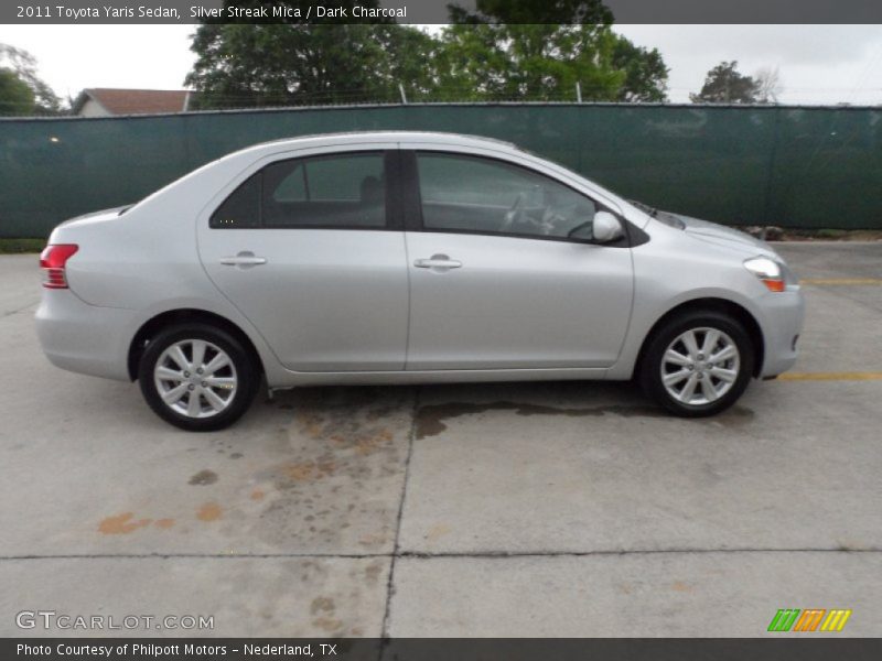 Silver Streak Mica / Dark Charcoal 2011 Toyota Yaris Sedan