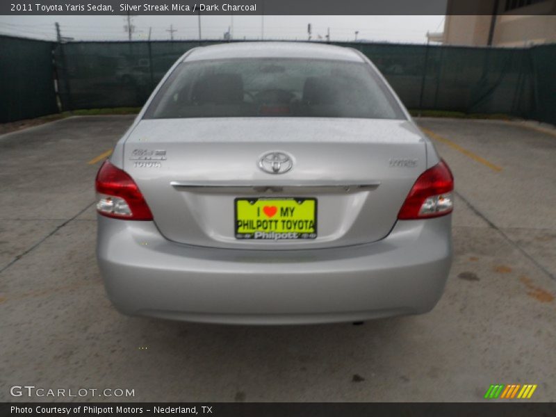 Silver Streak Mica / Dark Charcoal 2011 Toyota Yaris Sedan