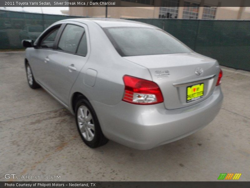 Silver Streak Mica / Dark Charcoal 2011 Toyota Yaris Sedan