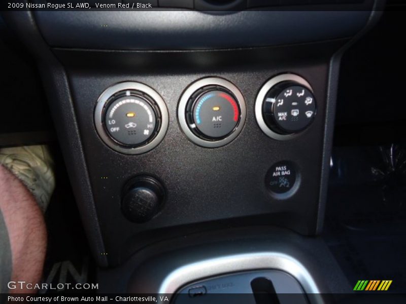 Venom Red / Black 2009 Nissan Rogue SL AWD