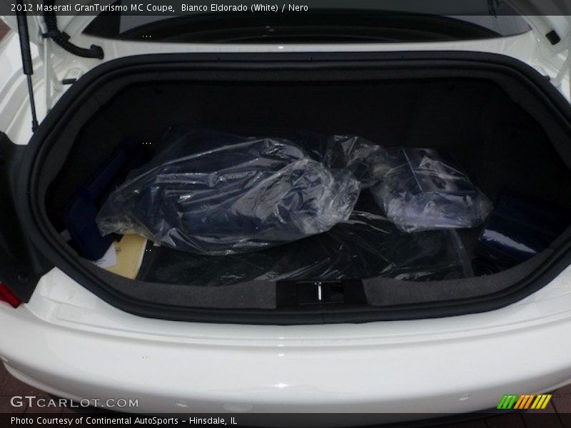 Bianco Eldorado (White) / Nero 2012 Maserati GranTurismo MC Coupe