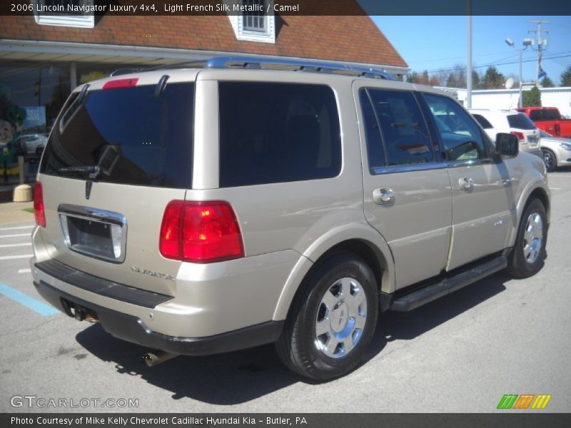  2006 Navigator Luxury 4x4 Light French Silk Metallic