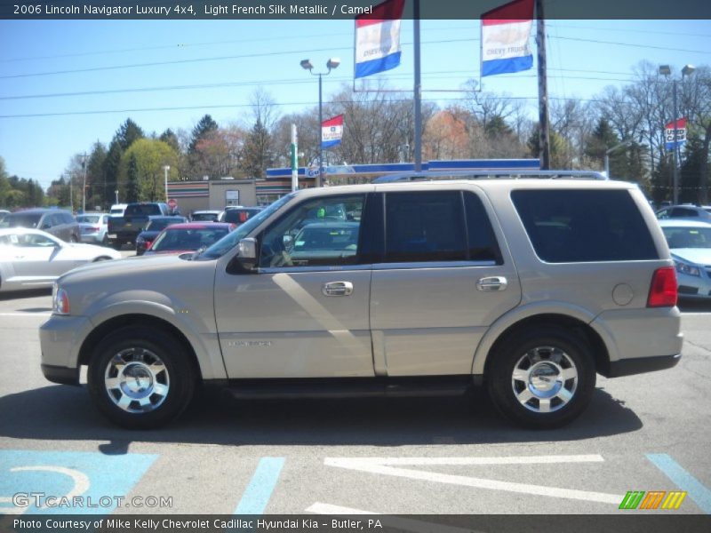 Light French Silk Metallic / Camel 2006 Lincoln Navigator Luxury 4x4