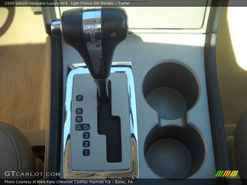  2006 Navigator Luxury 4x4 6 Speed Automatic Shifter