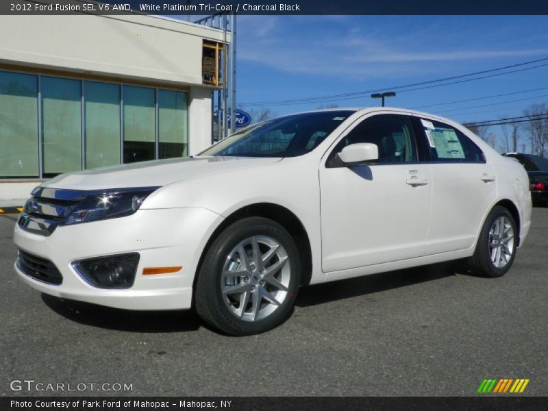 Front 3/4 View of 2012 Fusion SEL V6 AWD