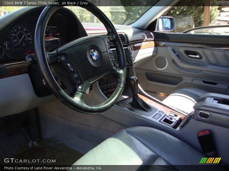 Jet Black / Grey 2000 BMW 7 Series 750iL Sedan