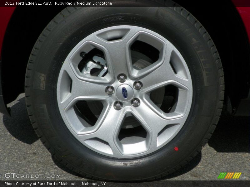  2013 Edge SEL AWD Wheel
