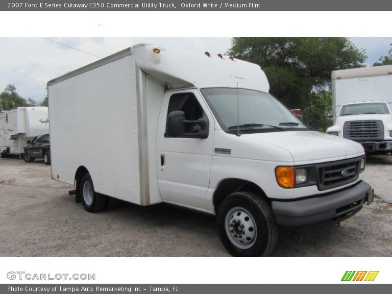 Oxford White / Medium Flint 2007 Ford E Series Cutaway E350 Commercial Utility Truck