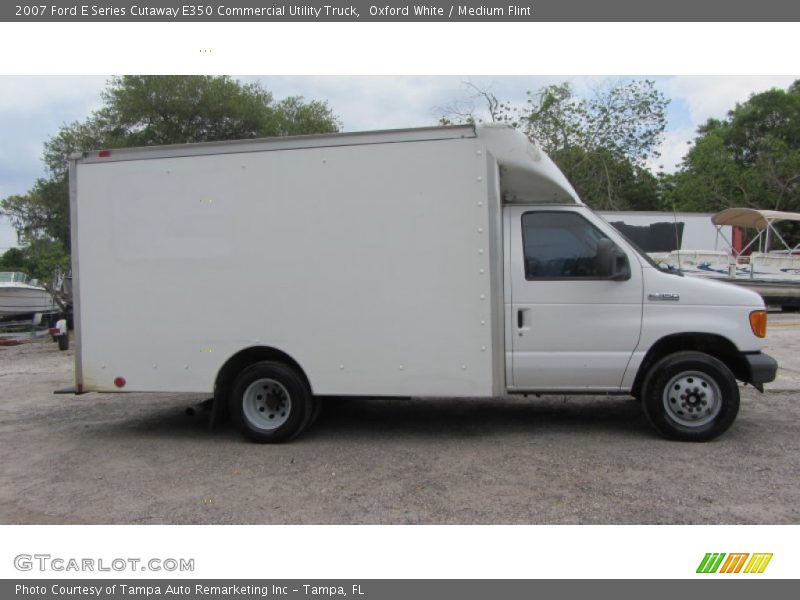 Oxford White / Medium Flint 2007 Ford E Series Cutaway E350 Commercial Utility Truck