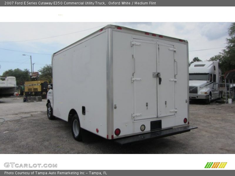 Oxford White / Medium Flint 2007 Ford E Series Cutaway E350 Commercial Utility Truck