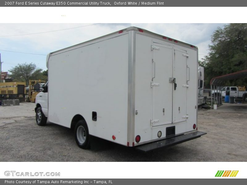 Oxford White / Medium Flint 2007 Ford E Series Cutaway E350 Commercial Utility Truck