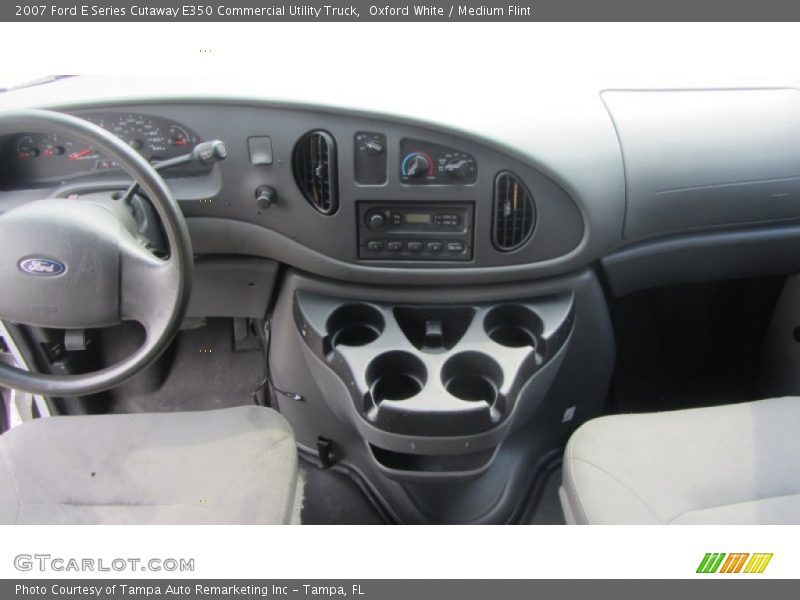 Oxford White / Medium Flint 2007 Ford E Series Cutaway E350 Commercial Utility Truck