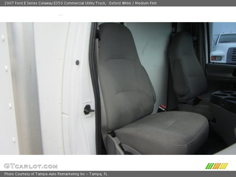 Oxford White / Medium Flint 2007 Ford E Series Cutaway E350 Commercial Utility Truck