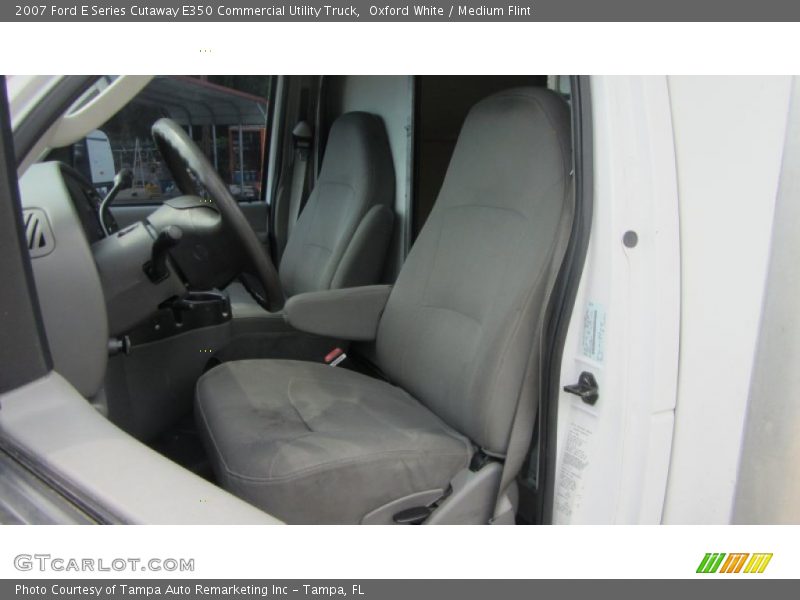 Oxford White / Medium Flint 2007 Ford E Series Cutaway E350 Commercial Utility Truck