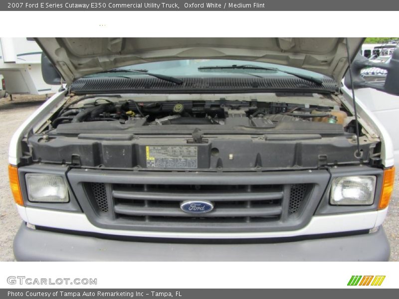 Oxford White / Medium Flint 2007 Ford E Series Cutaway E350 Commercial Utility Truck