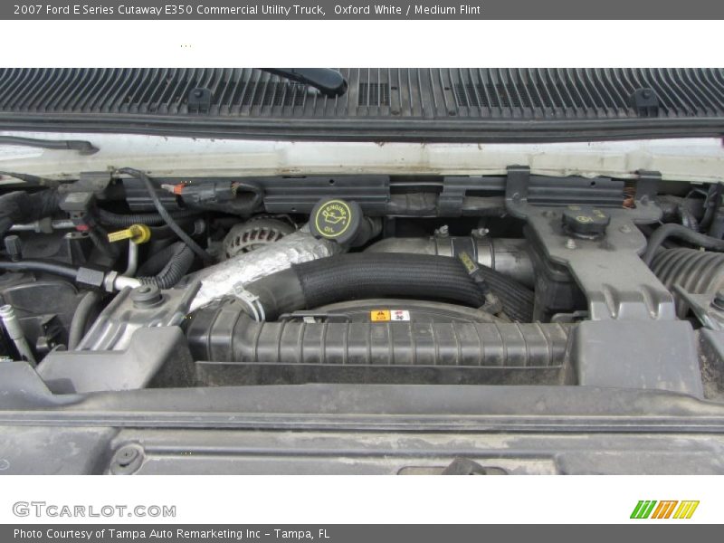 Oxford White / Medium Flint 2007 Ford E Series Cutaway E350 Commercial Utility Truck