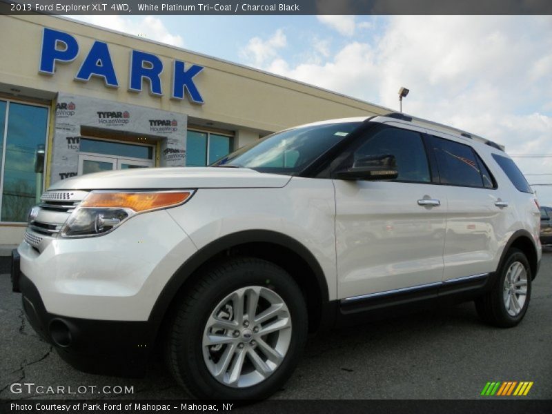 White Platinum Tri-Coat / Charcoal Black 2013 Ford Explorer XLT 4WD