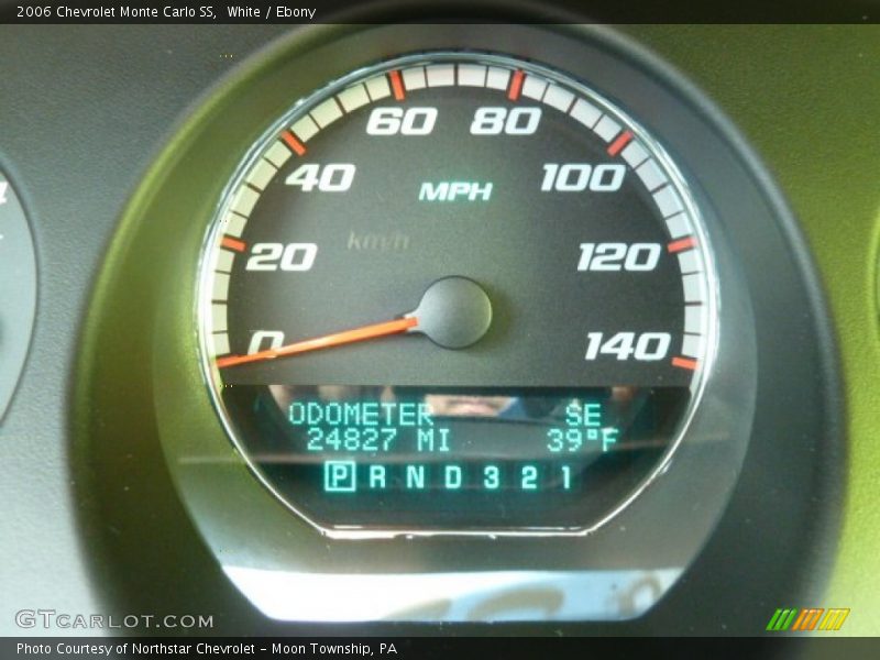 White / Ebony 2006 Chevrolet Monte Carlo SS