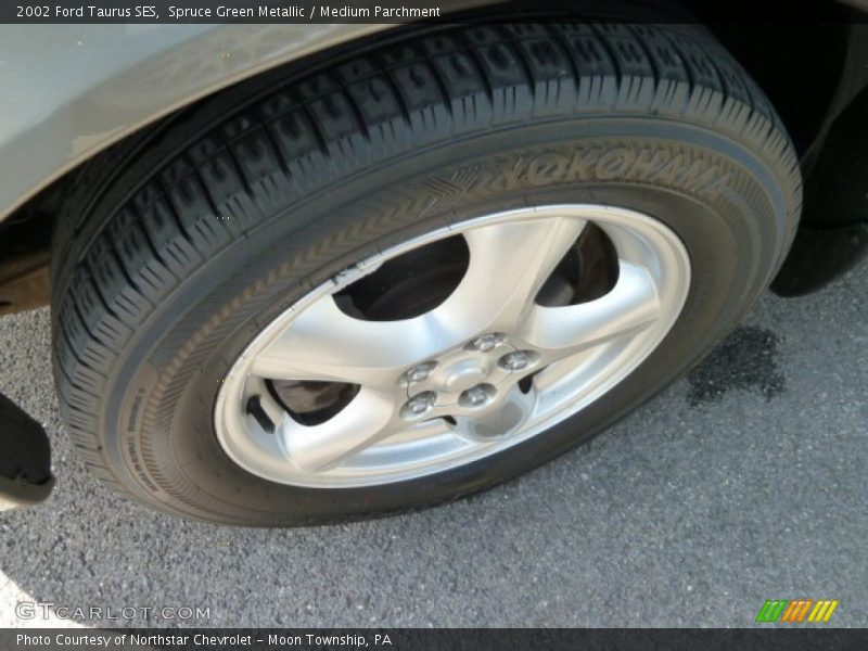 Spruce Green Metallic / Medium Parchment 2002 Ford Taurus SES