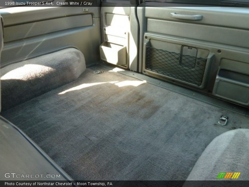 Cream White / Gray 1998 Isuzu Trooper S 4x4