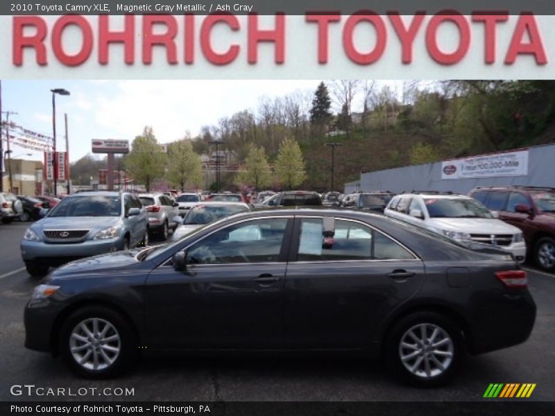 Magnetic Gray Metallic / Ash Gray 2010 Toyota Camry XLE