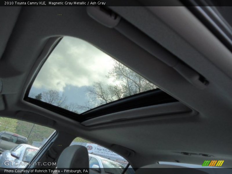 Magnetic Gray Metallic / Ash Gray 2010 Toyota Camry XLE