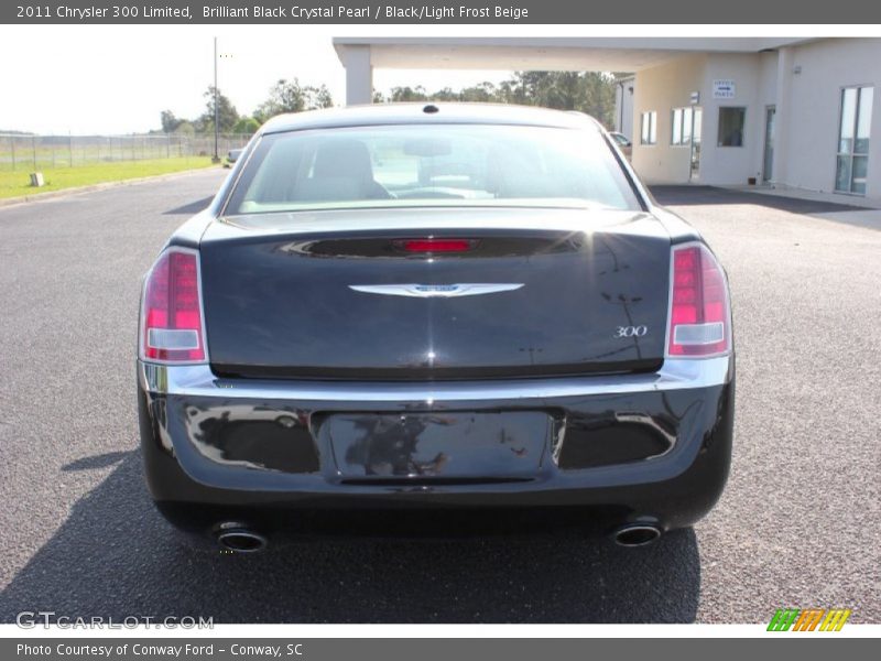 Brilliant Black Crystal Pearl / Black/Light Frost Beige 2011 Chrysler 300 Limited
