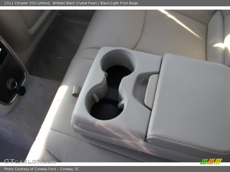 Brilliant Black Crystal Pearl / Black/Light Frost Beige 2011 Chrysler 300 Limited