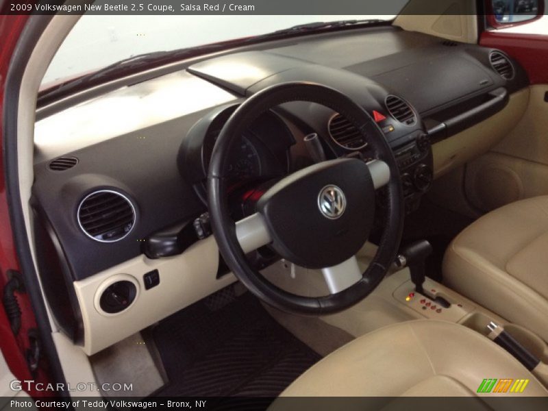 Salsa Red / Cream 2009 Volkswagen New Beetle 2.5 Coupe