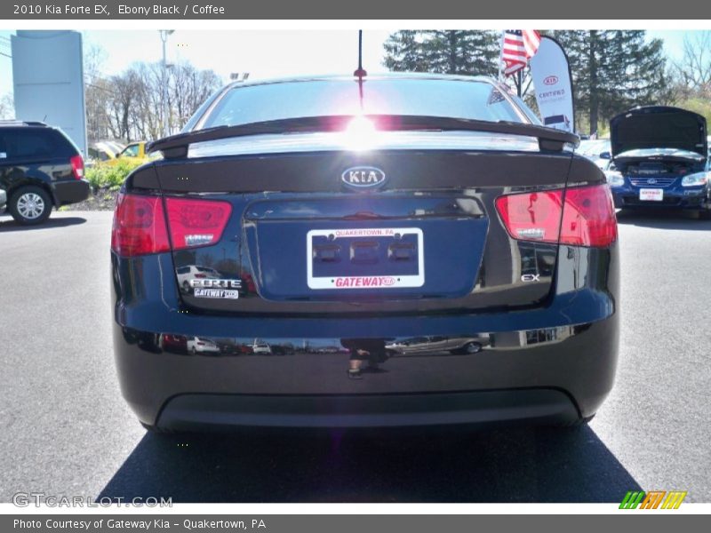 Ebony Black / Coffee 2010 Kia Forte EX