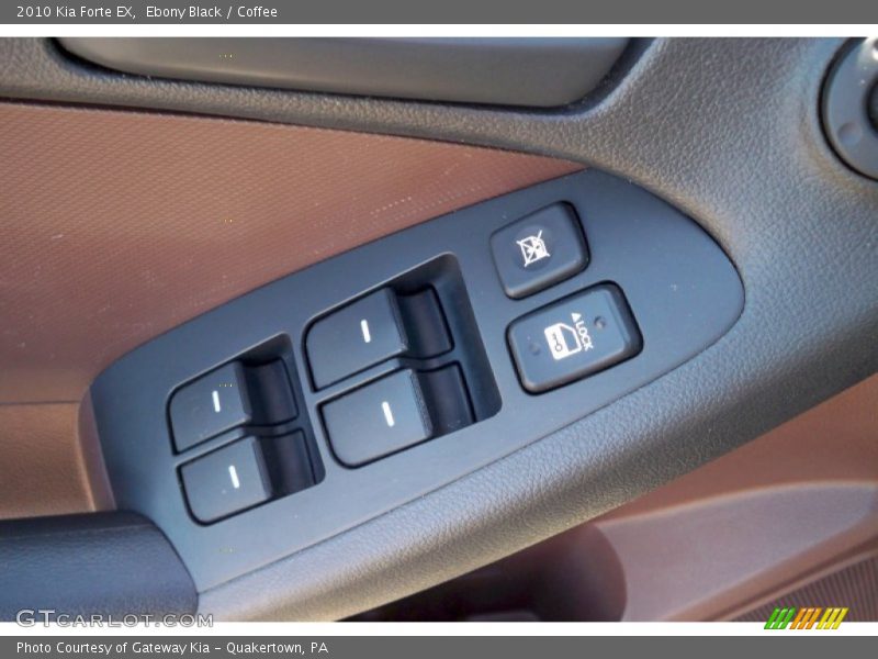 Ebony Black / Coffee 2010 Kia Forte EX