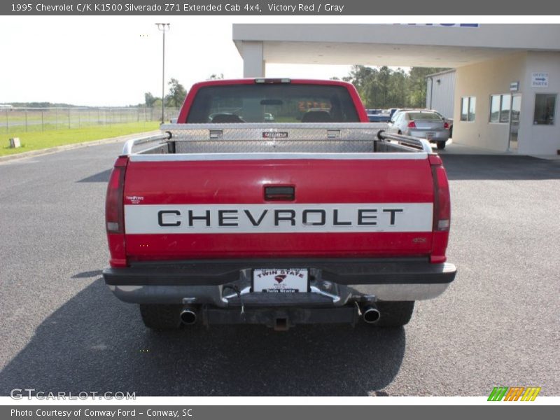 Victory Red / Gray 1995 Chevrolet C/K K1500 Silverado Z71 Extended Cab 4x4