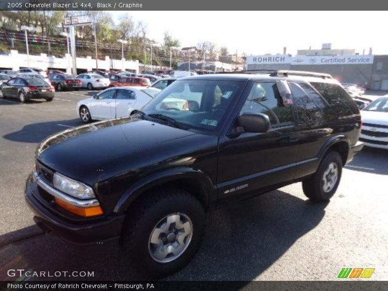 Black / Graphite 2005 Chevrolet Blazer LS 4x4