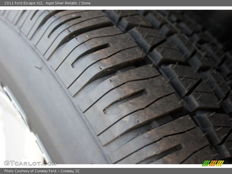 Ingot Silver Metallic / Stone 2011 Ford Escape XLS