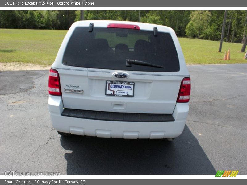 Oxford White / Stone 2011 Ford Escape XLS 4x4