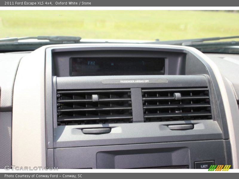 Oxford White / Stone 2011 Ford Escape XLS 4x4