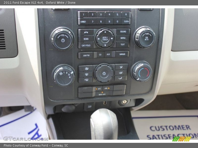 Oxford White / Stone 2011 Ford Escape XLS 4x4